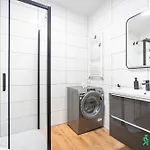 Slavita Park, Myweek Apartment