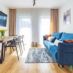 Slavita Park, Myweek Apartment *