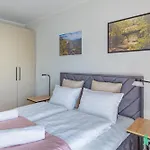 Slavita Park, Myweek Apartment