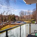 Slavita Park, Myweek Apartment