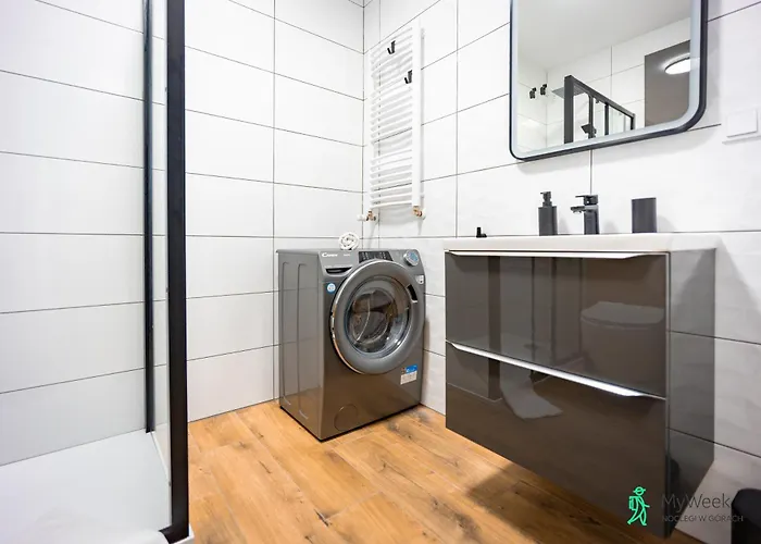 Slavita Park, Myweek Apartment *