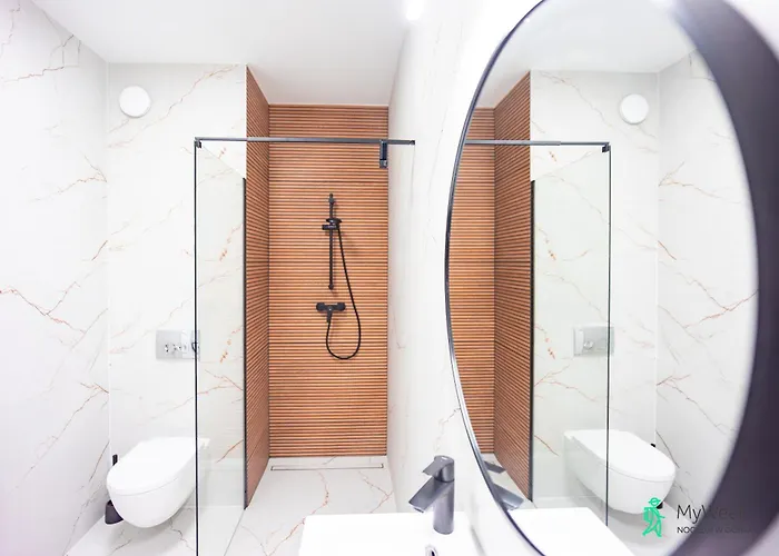 Slavita Park, Myweek