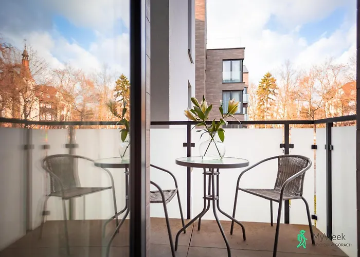 Slavita Park, Myweek *