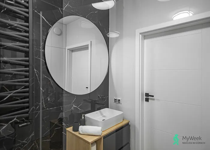 Slavita Park, Myweek Apartment